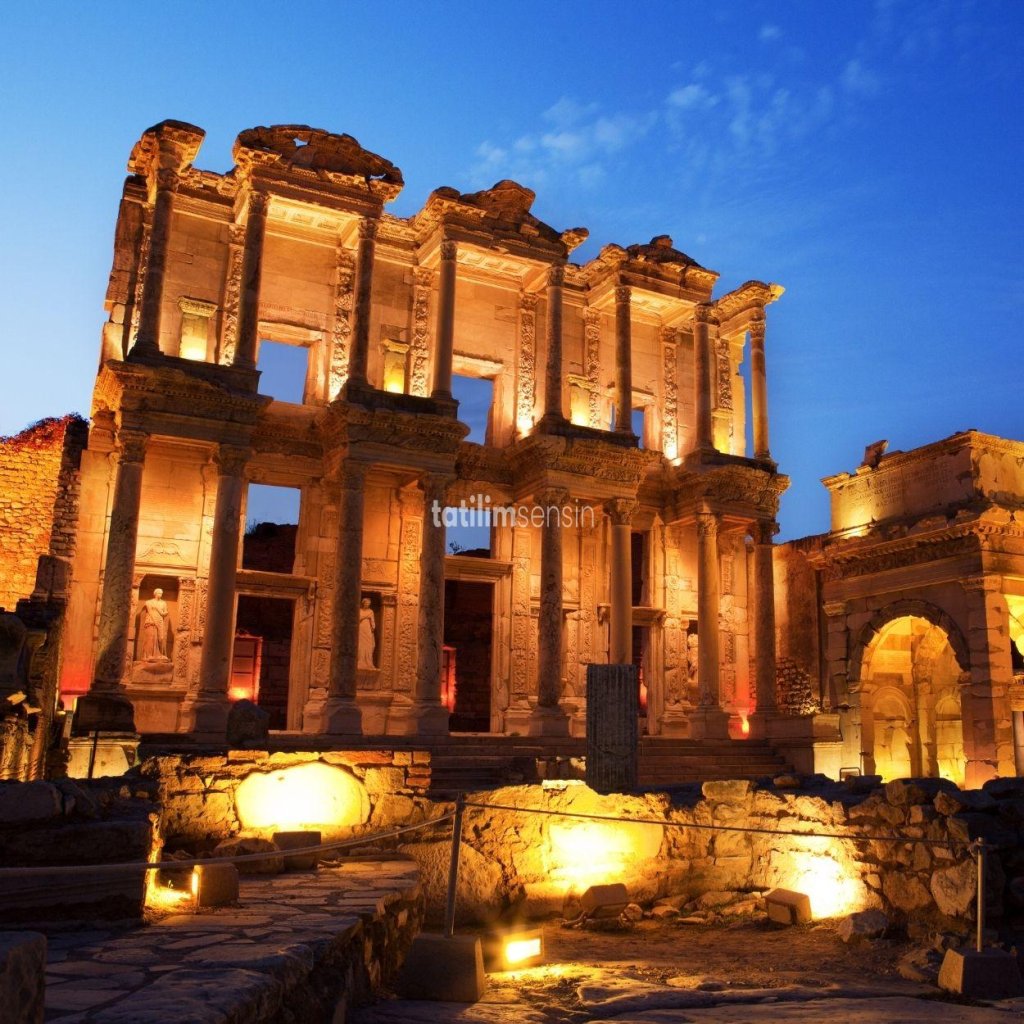 Efes Antik Kenti Turları