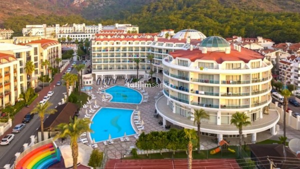 Pineta Park Deluxe Hotel