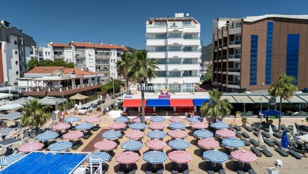 Honeymoon Beach Hotel