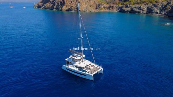 EGD Bali 4.6 Catamaran