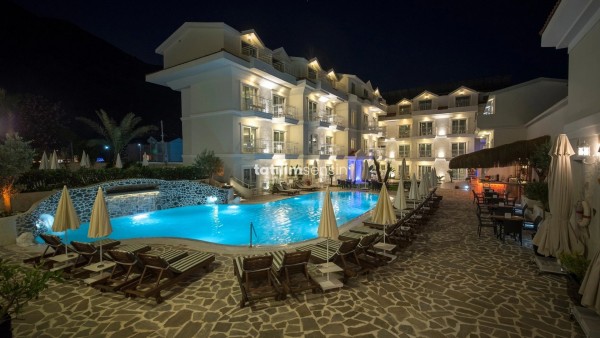 Montebello Deluxe Hotel