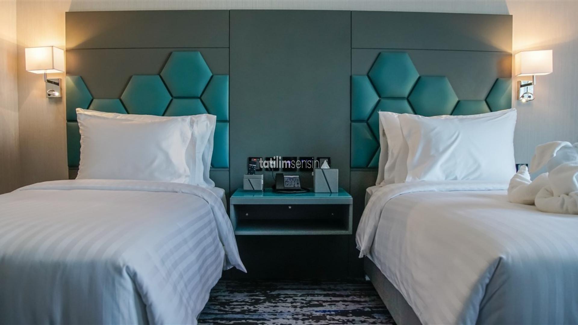 Edge Creeksıde Hotel